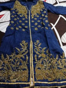 Embroidered Blue &amp; Gold Kurti With Dupatta