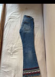 yk2 Embroidered Flare Jeans.  diesel brand