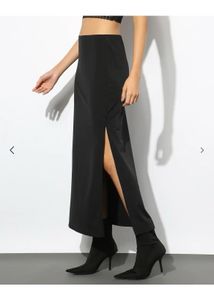 Chic Black Maxi Skirt with Side Slit