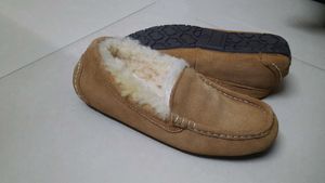 Ugg Koolaburra Women's W Lezly Tan Hard Sole Slipp