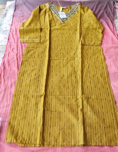 women embroidery kurti