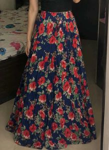 🥀Midnight Rose Maxi Skirt✨