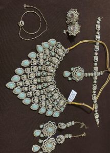 this is new jewellery never use . reason for sell