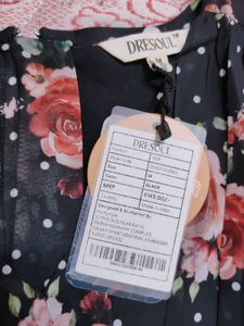 Floral Print V-Neck Crop Top