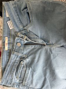 Levi's Light Wash Denim Jeans