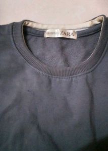 Comfortable Gray Sweatshirt