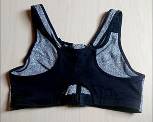WOMAN SASSY SPORTS BRA