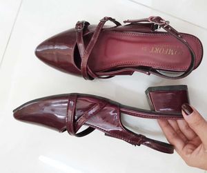 burgundy kitten heels ❤️‍🔥