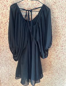 volume sleeves black dress