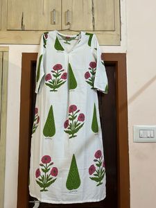 Beautiful White Kurta with Floral Print set