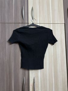 35 H&amp;M KNIT TOP