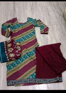pashmina suit with shawl