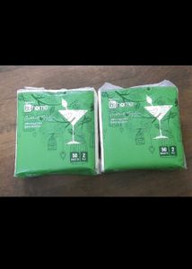 2 Facial Tissues And  2Napkin Packs