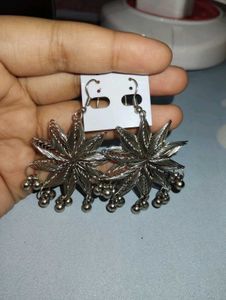 Intricate Star Wire Earrings