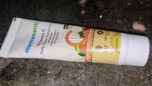 MAMAEARTH VITAMIC C SUNSCREEN