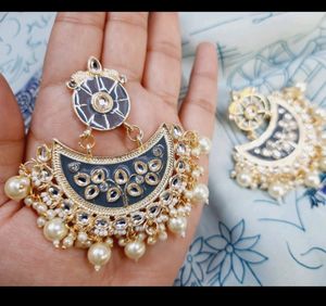 Kundan and Pearl Beauties in Grey 👌👌