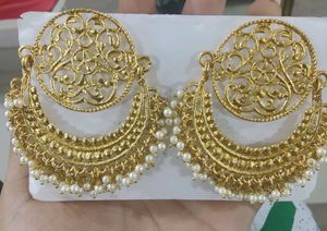 Earings For Women . Like New. Good Condition.