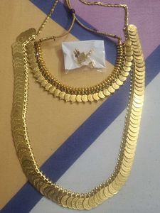 Elegant Gold Coin Necklace Set