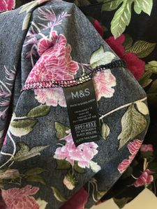 XL Marks &amp; Spencers T-shirt Good As new 🌈