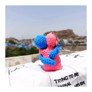 "Forever Hug – Crochet Couple Keychain"