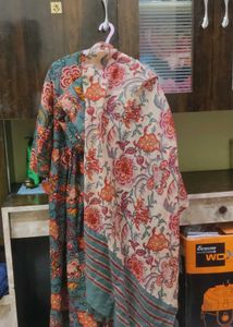 Beautiful Floral Print Kurta Set