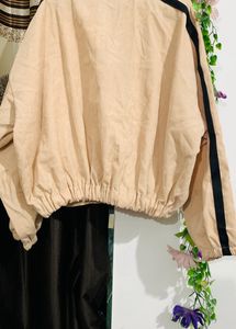 Full Neck Half Sweatshirt