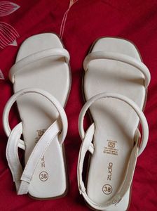 Stylish White Flat Sandals