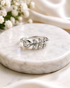 92.5 silver Delicate Leaf Ring with Crystals