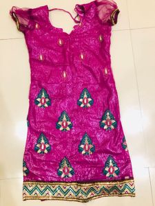 Magenta punjabi stitch Kurta with Delicate Embroid