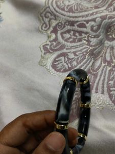 Chic Black &amp; White Bangle Bracelet