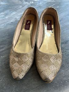 Elegant Embellished Pointed Flats