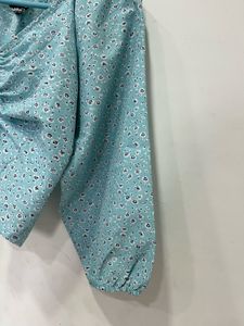 Blue Floral Ruched V-Neck Long Sleeve Top
