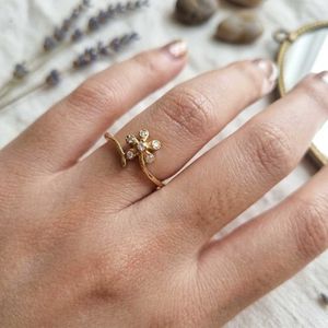 Delicate Flower Ring with Zircons
