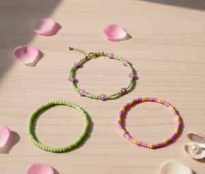 Daisy Chain Delight Beaded Bracelet Set