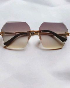 Chic Rimless Octagon Sunglasses