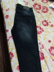 Men's Grey Washed Denim Jeans