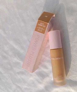 Kylie Cosmetics Power Plush Foundation