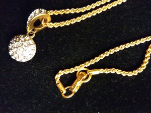 Original Swaroski gold plated pendant +18" rope
