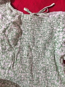 Cute Floral Puff Sleeve Top