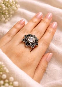 Silver Oxidised Adjustable Flower Mirror Ring