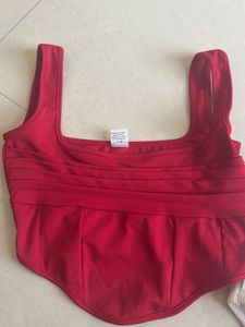 Comfortable Red &amp; White crop top
