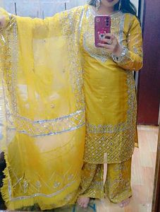 Elegant Mustard Embroidered Salwar Kameez
