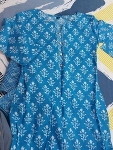 Beautiful 3 pcs Blue Floral Print Kurta set