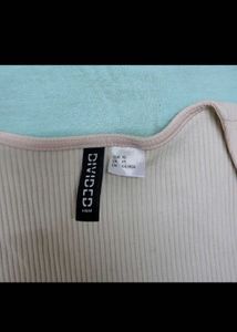 H&amp;M Beige Sweetheart Top