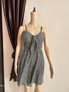 Cute Black &amp; White Ditsy Print Dress
