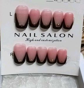 Premium Press On Nails 💅
