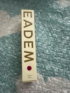 Eadem Le Chouchou lip balm Bissap Glaze