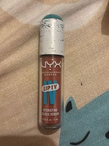 NYX LIP IV Hydrating Gloss Serum