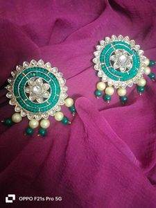 Elegant Green Circular Shaped Earrings