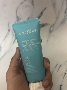 Dot & Key Barrier Repair Face Wash